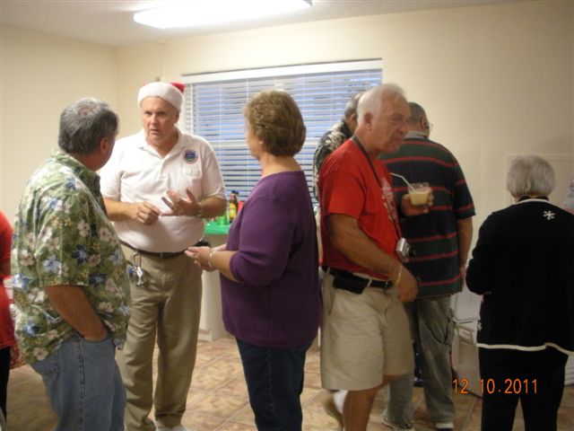 JTRG Christmas Dinner 121011 006.jpg